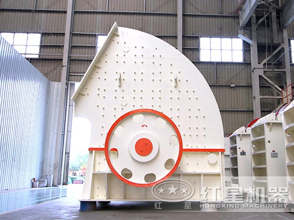 破碎青石的重錘式破碎機(jī)多少錢？哪個廠家好